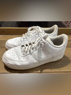 Nike men’s Air Force 1 Low '07, Size 14